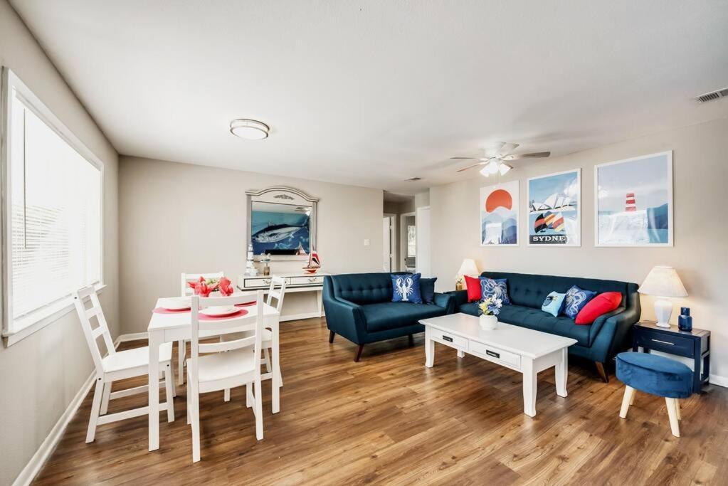 15 Min To At&T Lakefront Home Suite 3 Bed 1 Bath , Read The Listing Irving Buitenkant foto